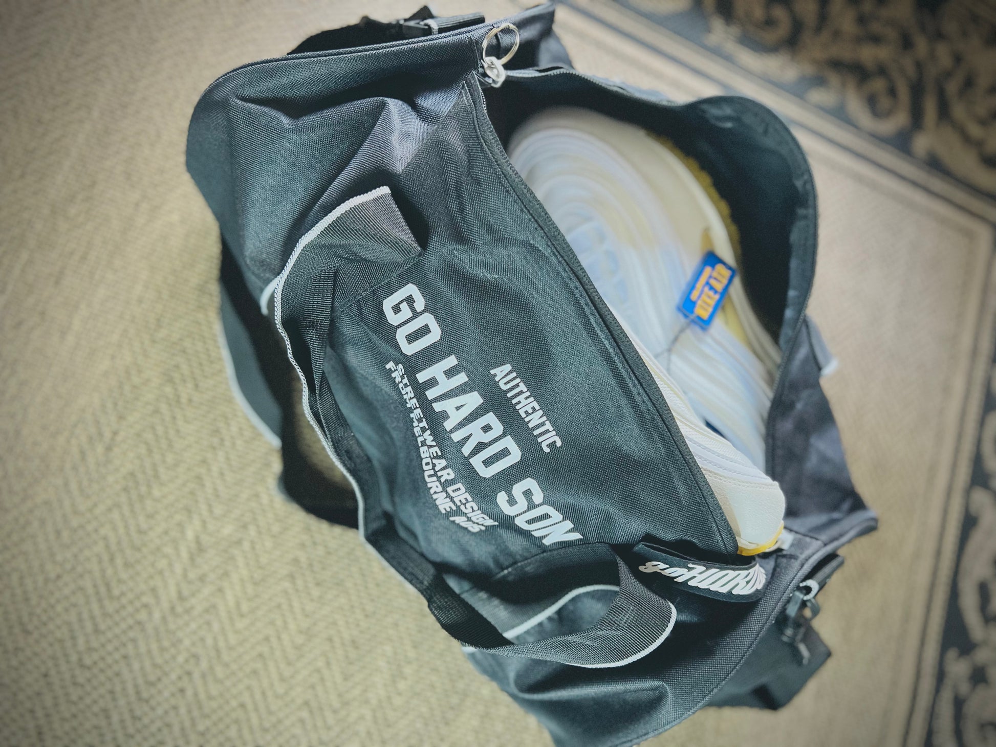 goHARDson Gym Barrel Bag everyday carry mens accessories