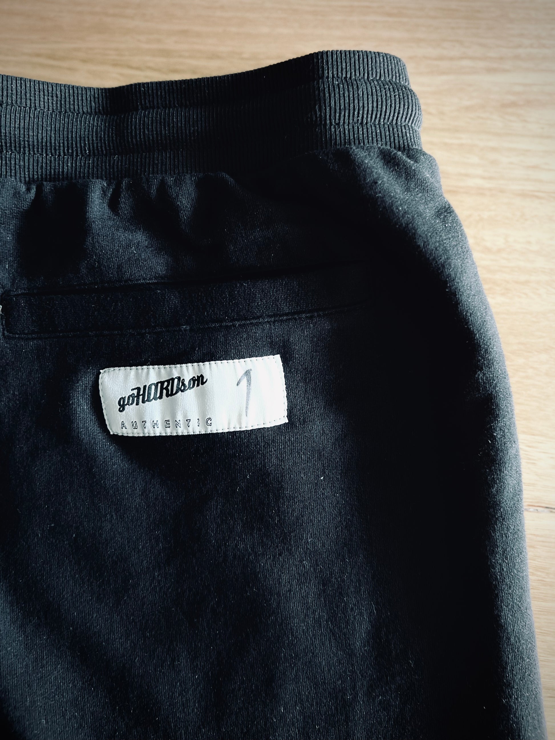 goHARDson fortune favours the brave men's black 100% cotton shorts streetwear summer fashion
